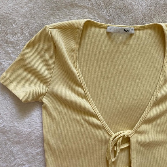 Aritzia yellow top - Picture 2 of 2